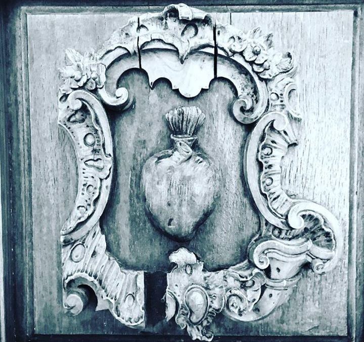 Le Sacré Coeur on a cathedral door in Seville. Photo by Andrea 'Flamenco'!